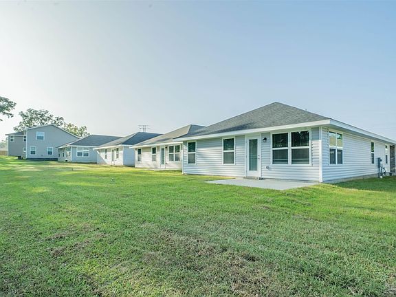 2nd image of 7069 Sonny Dr #11B