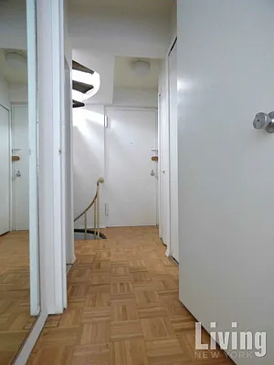 Rented by Living New York | media 16