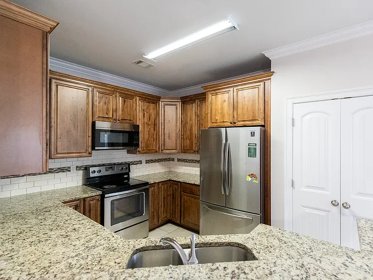 8804 Pemberton Park — Photo 8