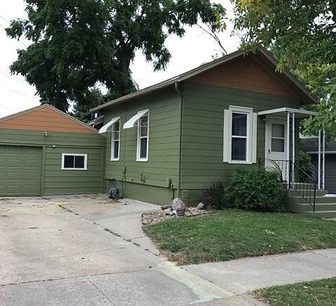 Great home with garage