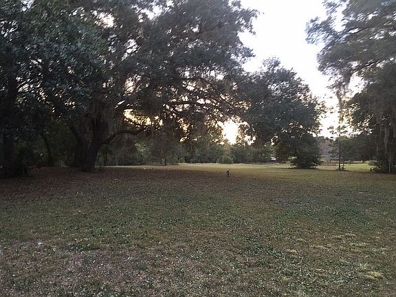 View West Towards Lake