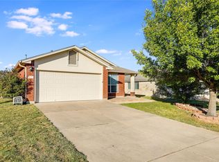 1005 Remington Dr, Leander, TX 78641