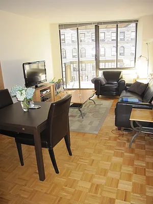 Rented by Newell and Assoc. | media 11