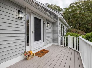 79 Grandview Dr, Belgrade, ME 04917