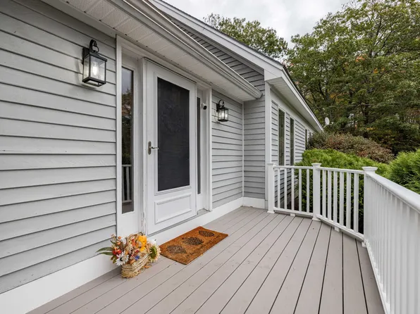 79 Grandview Drive, Belgrade, ME 04917