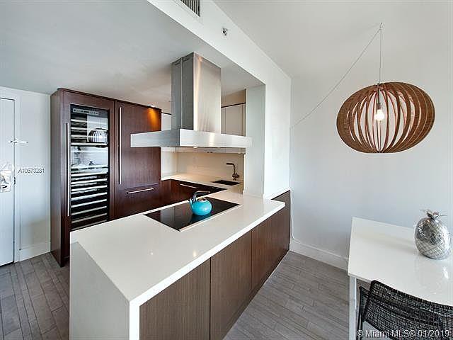 1st image of 1100 West Ave #723
