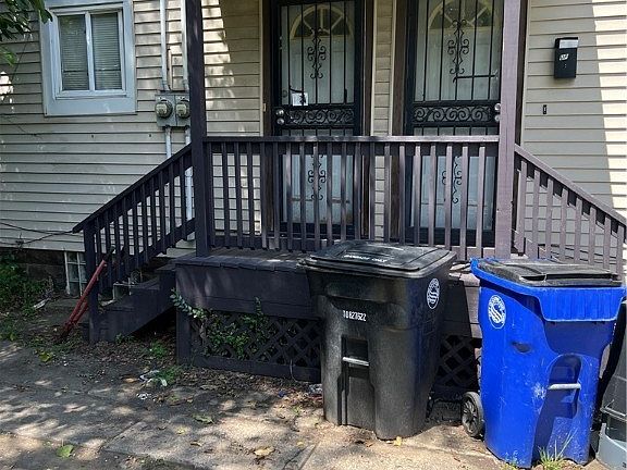 4th image of 2362 E 76th St
