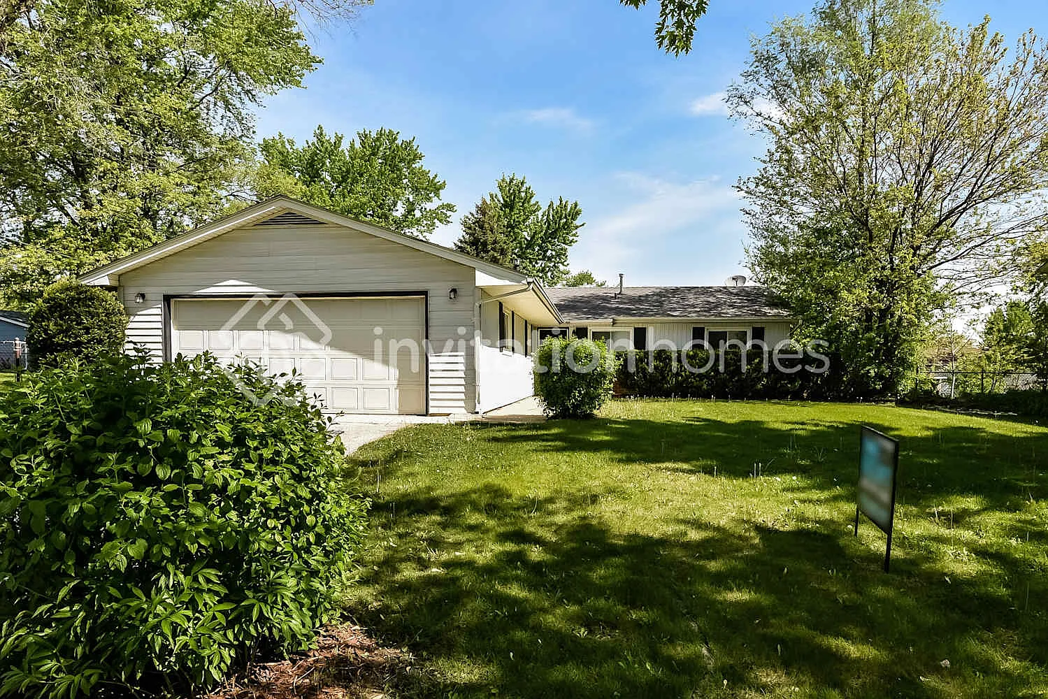 1571 Birch Ave Hanover Park, IL 60133 — Photo 1