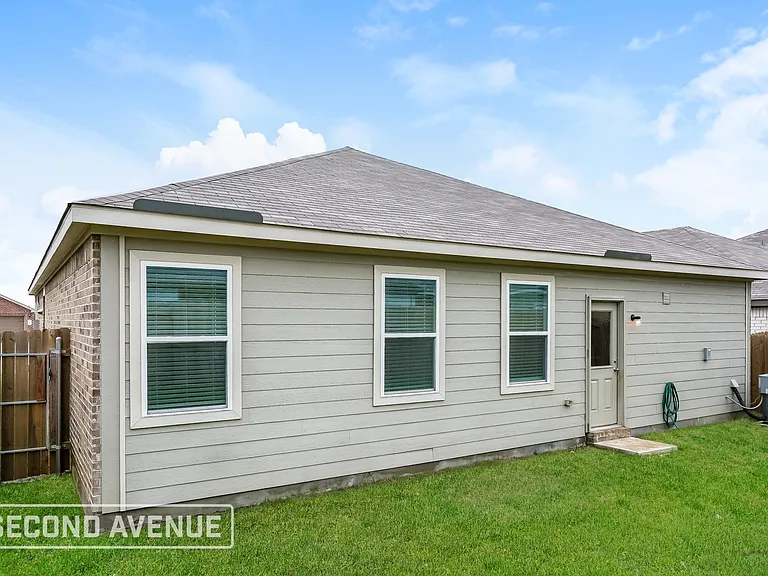 331 Condie Russell Ave — Photo 14