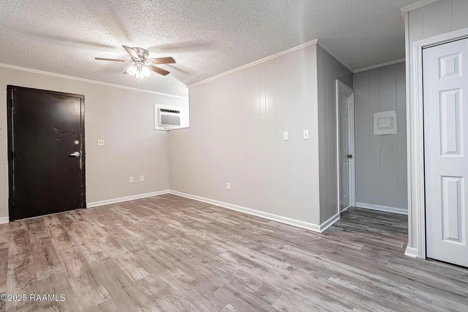 1 bed, 430 sqft, $670 — Photo 2