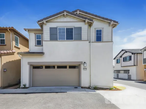 31670 Luther Dr, Menifee, CA 92584