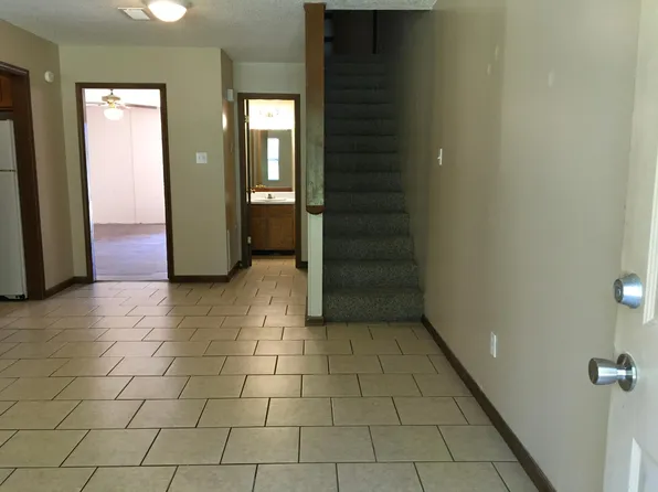 686 Rocky Bayou Dr, Pineville, LA 71360