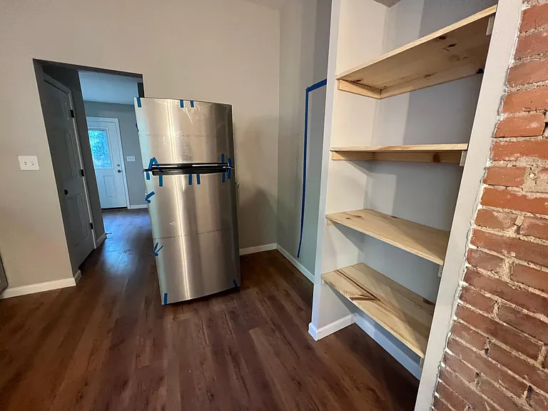 1017 Preston St — Photo 10