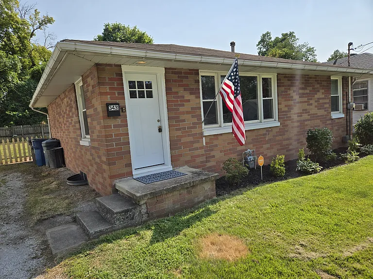 3431 Fullerton Ave — Photo 7