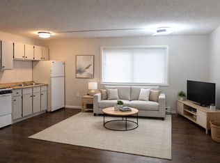 1526 E Superior St APT 3, Duluth, MN 55812