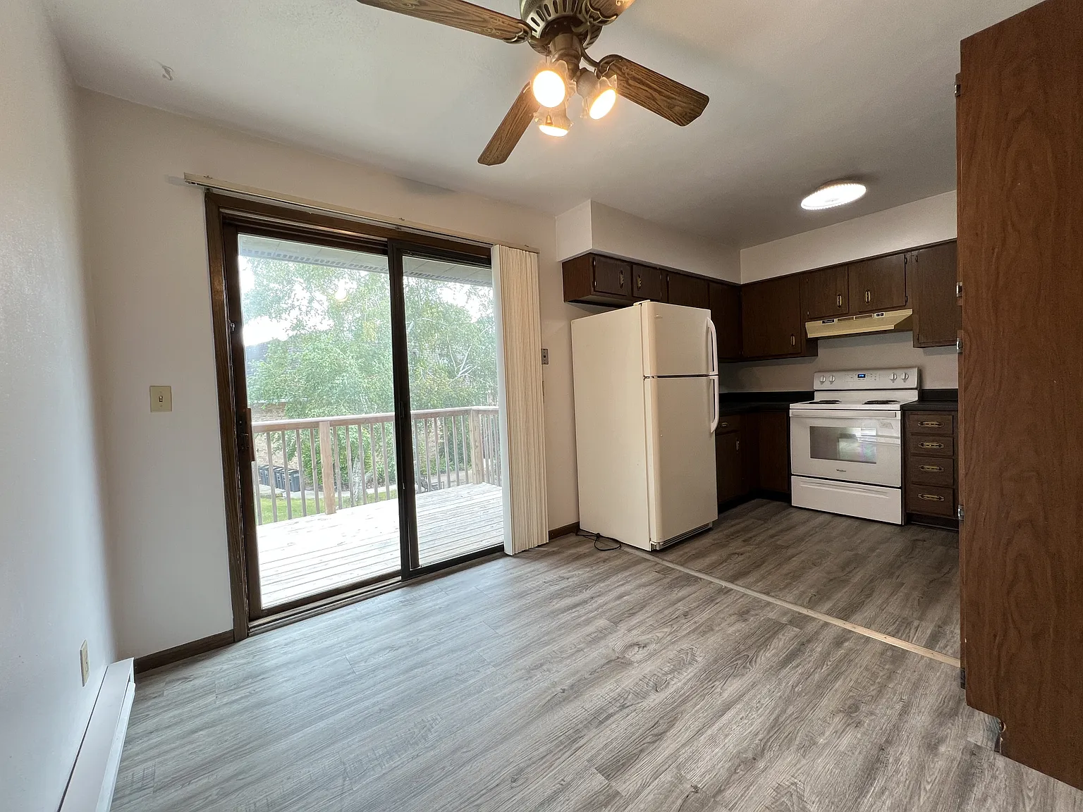 3170 Hillcrest Road - 3 — Photo 3