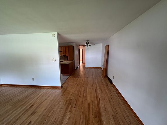5th image of 23 Emmert Rd #1