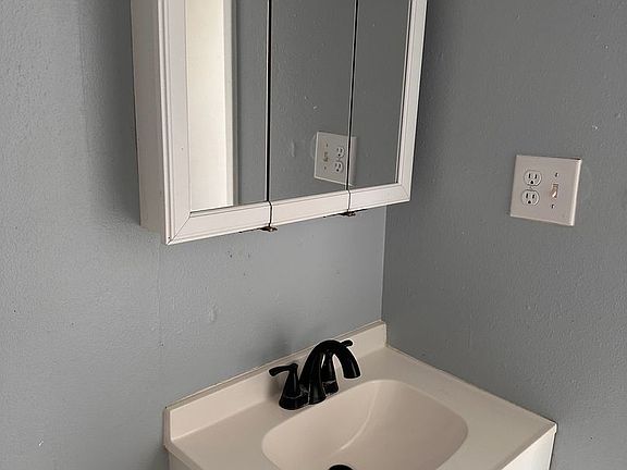 3rd image of 127-133 Alder Ave SE #127-B