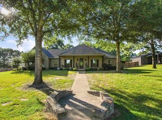 130 Chase Creek Dr S, Henderson, TX 75654