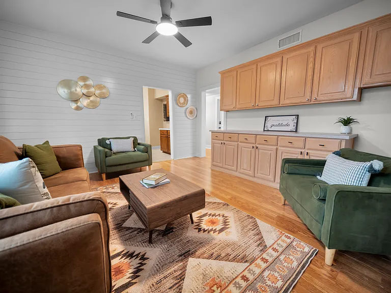 436 S Fannin Ave — Photo 6