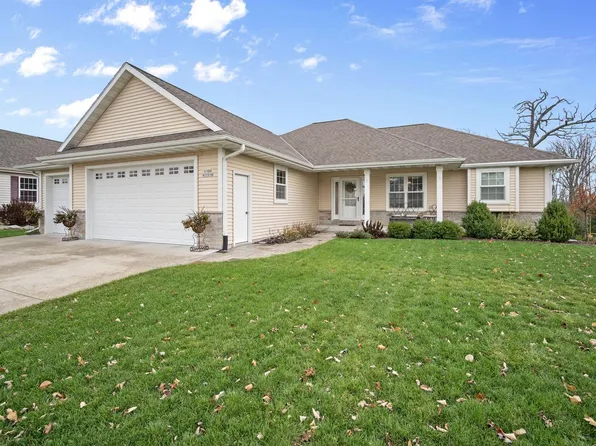 W195N17316 English Oaks DRIVE, Jackson, WI 53037