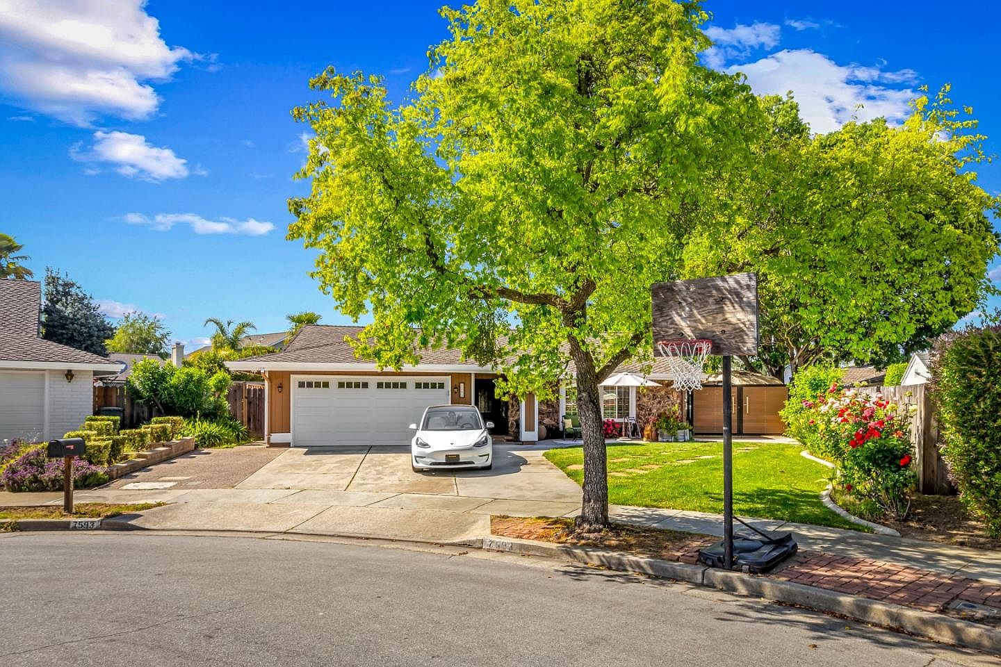 7593 Spruce Ct, Gilroy, CA 95020 | Zillow
