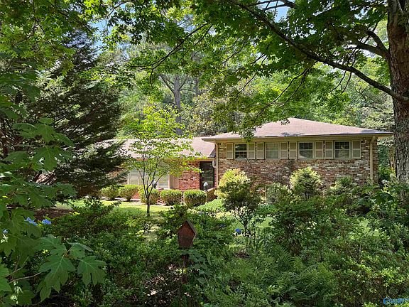 2nd image of 605 Country Club Dr