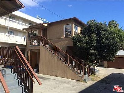 5th image of 554 N Alexandria Ave