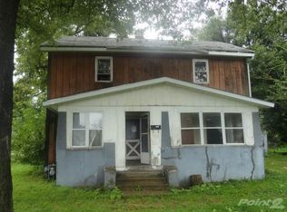 388 Day St, Galesburg, IL 61401