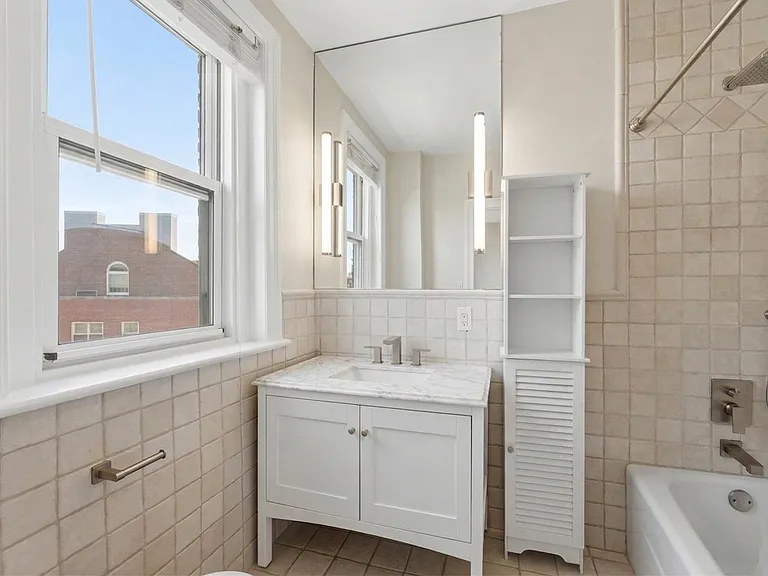 1954 Columbia Rd NW #411 — Photo 18
