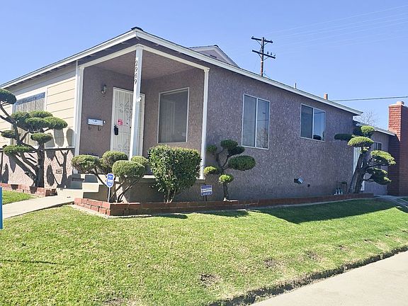 4th image of 2949 Hardwick St
