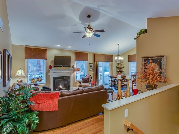 3rd image of 53489 Hansel Ln