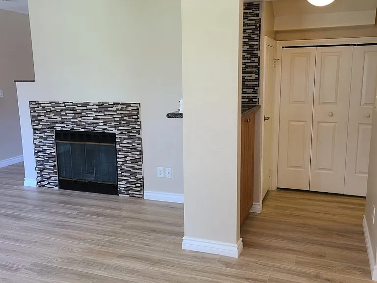 2160 Highpointe Dr #208 — Photo 3