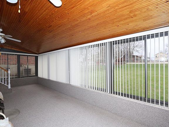 4th image of 619 Moeller Ave