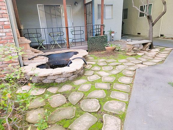 5th image of 908 Middle Ave