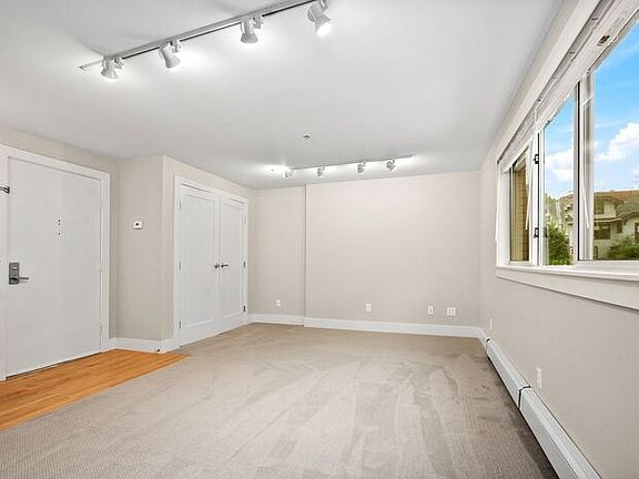 5th image of 900 Warren Ave N APT 300