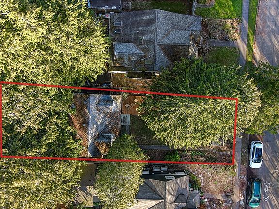 4th image of 1524 NE 62nd Street