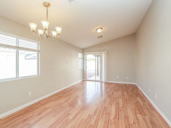 5th image of 2414 Morocco Ave