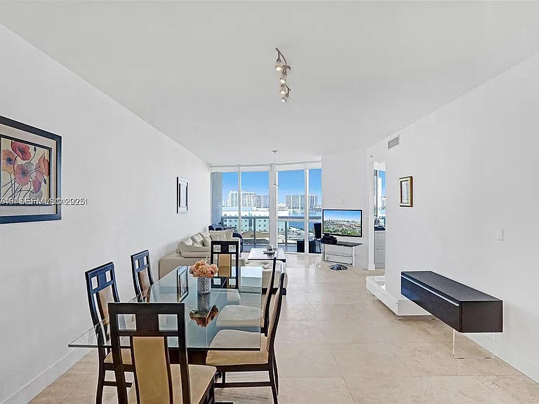 18201 Collins Ave #901 — Photo 8