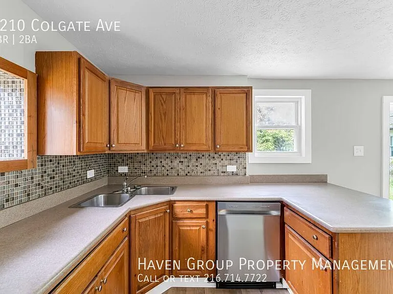 7210 Colgate Ave — Photo 11