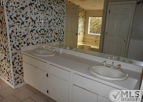 3rd image of 17060 E Lake Dr