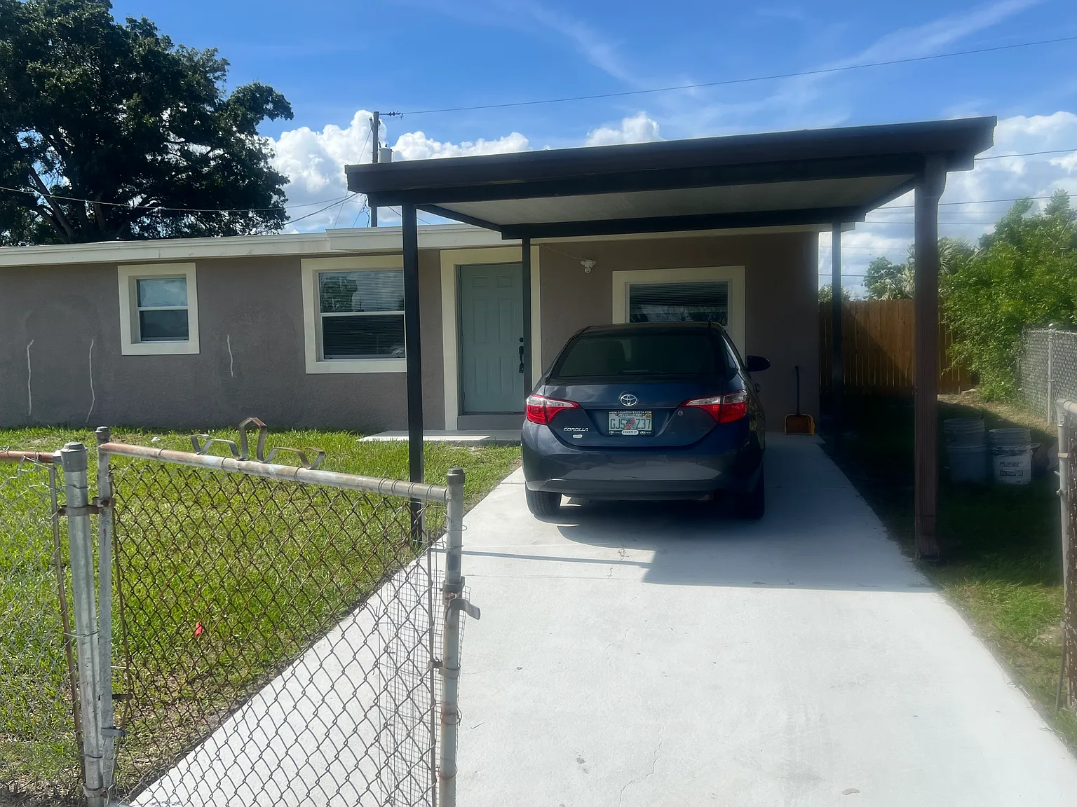 3 bed, 1088 sqft, $2,100 — Photo 2
