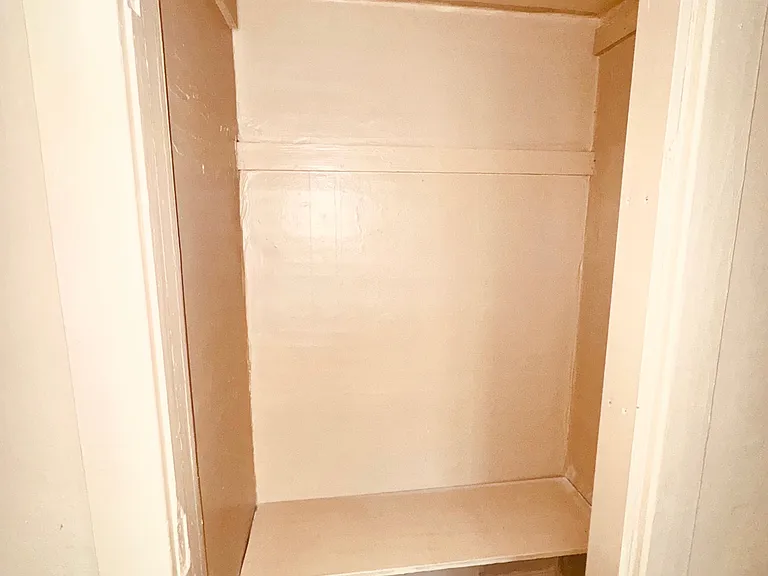 414 High St Unit 2 - Bedroom Closet