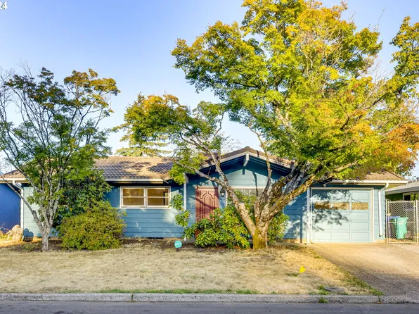 912 SE 180th Ave, Portland, OR 97233