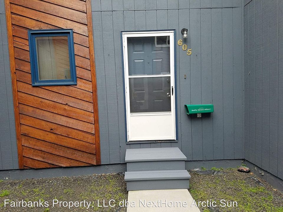 1st image of 1028 Dogwood St