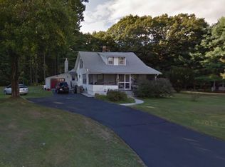 64 Pleasant St, Salem, NH 03079