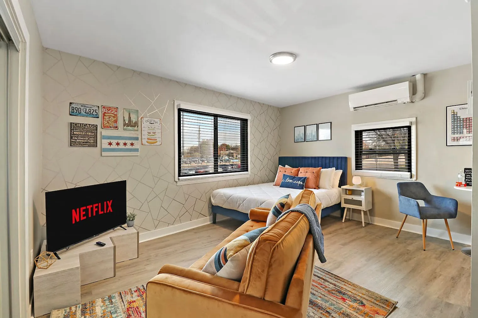 1 bed, 1.0 bath, $2,418 — Photo 1