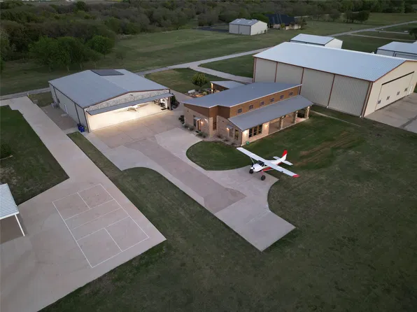 15659 Cessna Rd, Justin, TX 76247