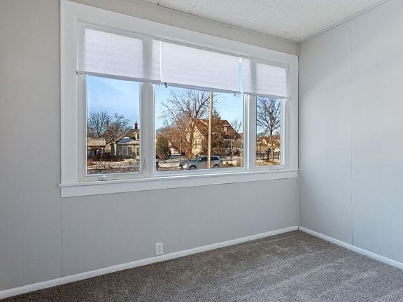 5th image of 4014 Bryant Ave N