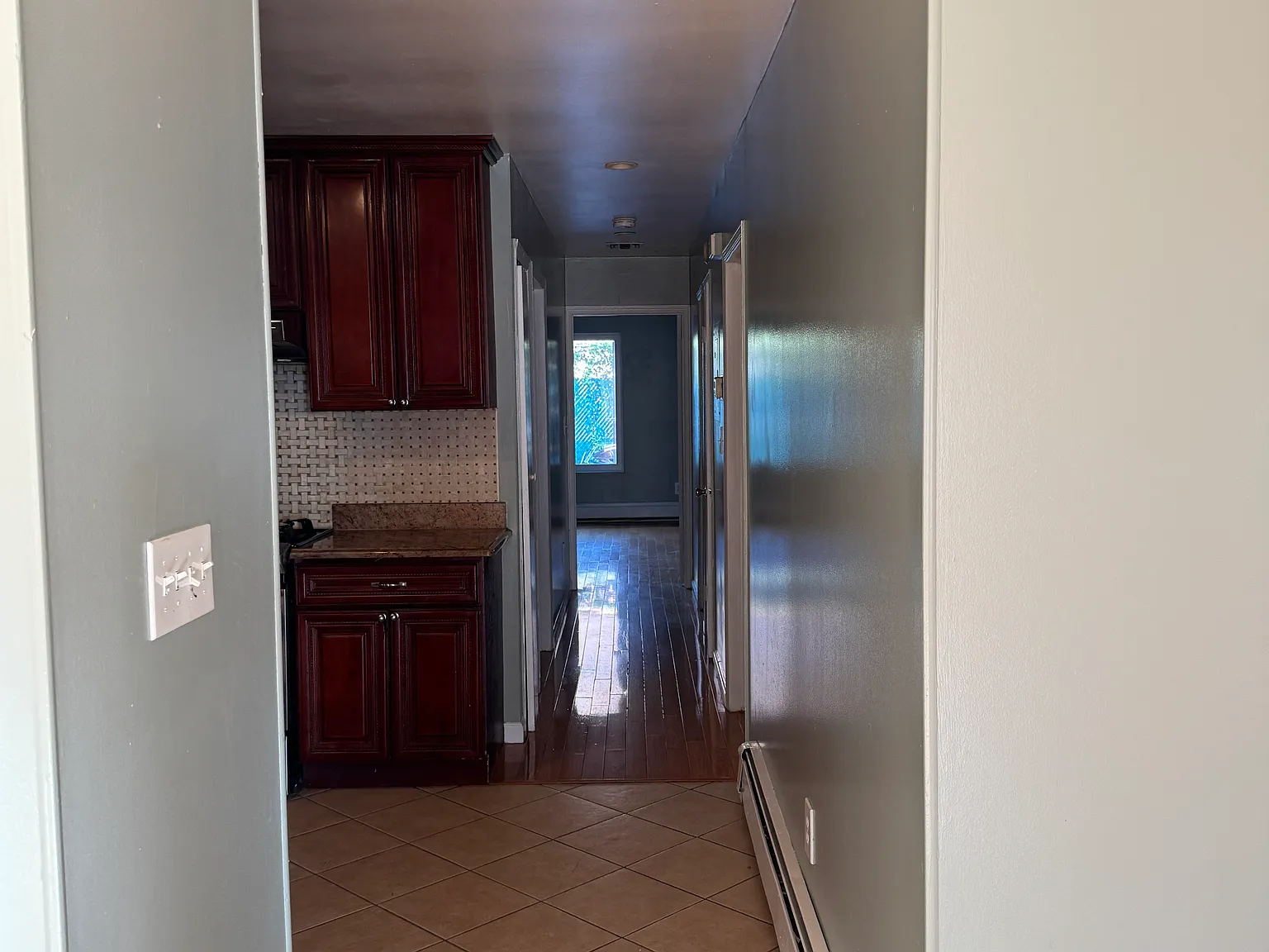 3 bed, $3,000 — Photo 1